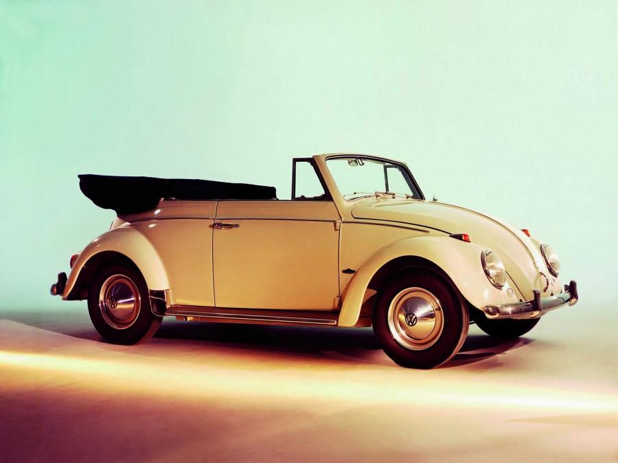  Volkswagen Beetle Triple White Super Cabriolet 1978 года  (фото 3 из 5)